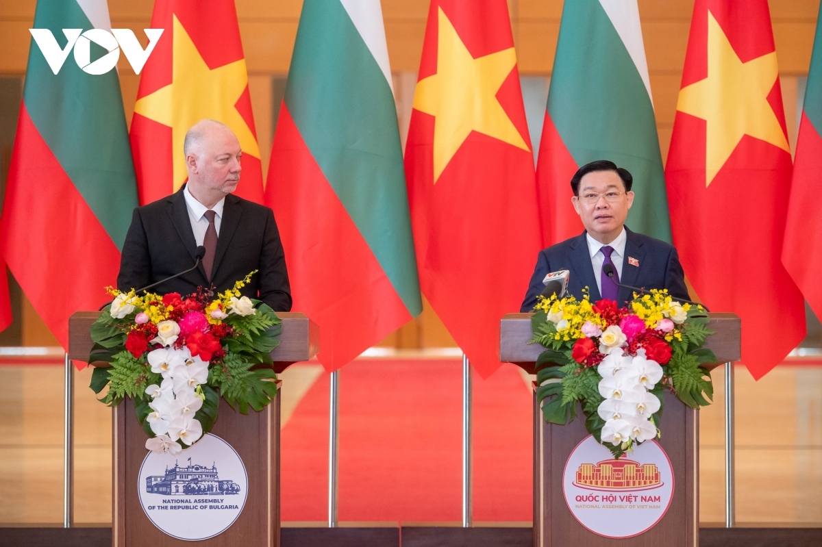 Bulgarian parliamentary speaker concludes Vietnam visit